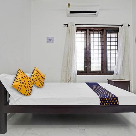 Spot On Blissful Villa Kochi 外观 照片