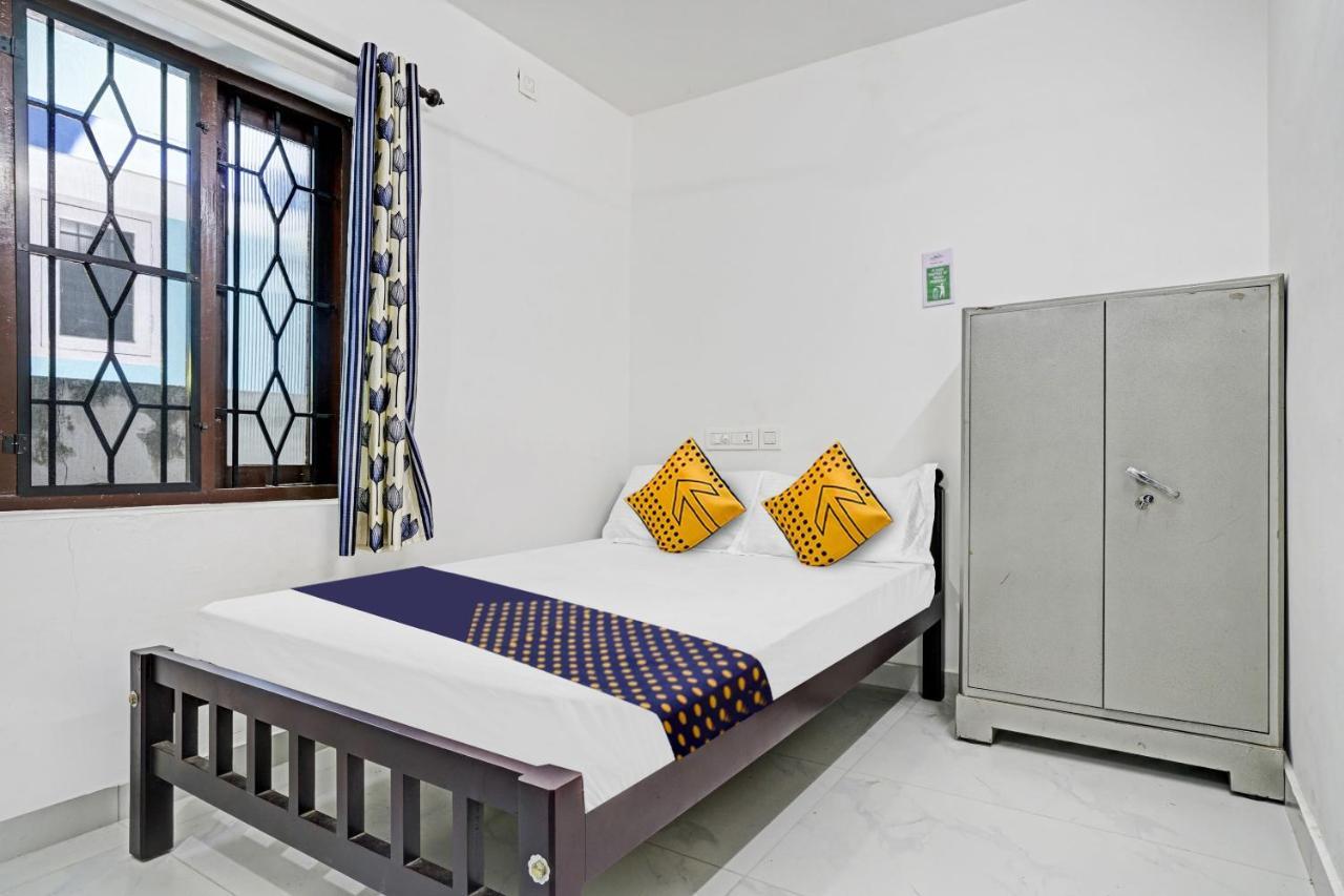 Spot On Blissful Villa Kochi 外观 照片