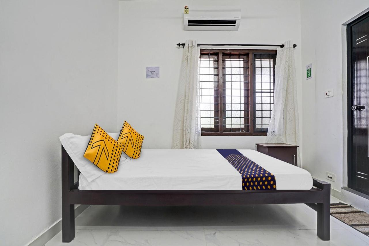 Spot On Blissful Villa Kochi 外观 照片